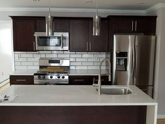 2nd image of 1193 Rockland Ave