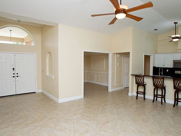 4th image of 2846 SW 50th Ter