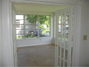 4th image of 635 S 26th Ave