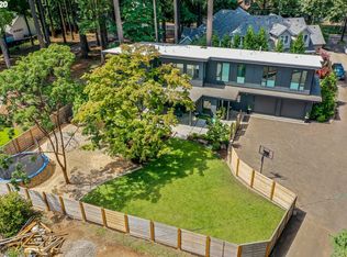 3244 Upper Dr, Lake Oswego, OR 97035