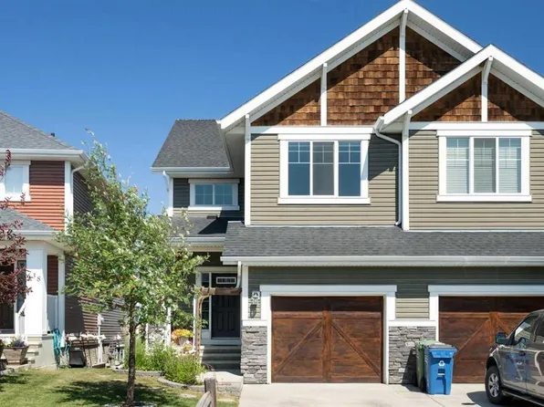 734 E River Heights Cres, Cochrane, AB T4C 0J4