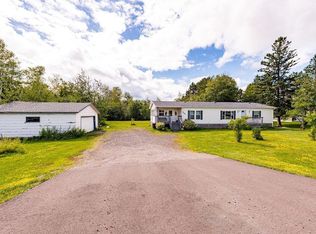 4407 Ugstad Rd, Hermantown, MN 55811