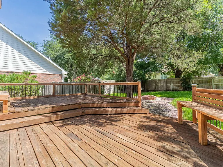 3604 Meade St — Photo 36