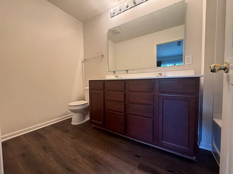 11900 Riley Dr #2 — Photo 31