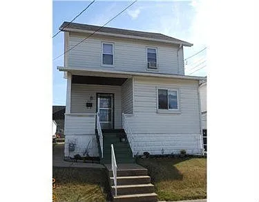 537 Walnut St photo 1