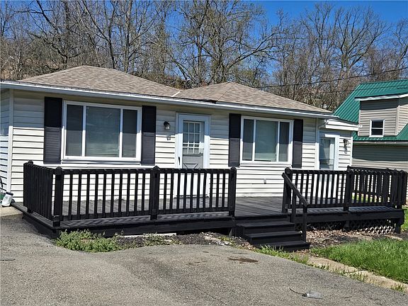 3rd image of 255 Broadlawn Dr