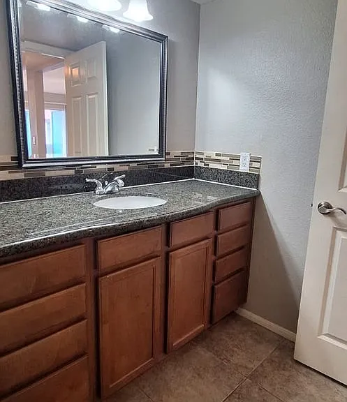 1455 E Katie Ave #C28 — Photo 35