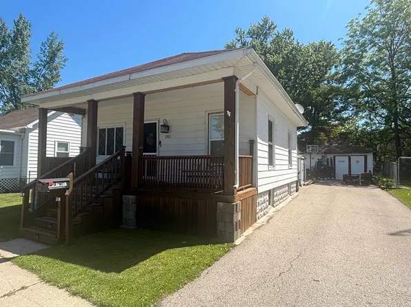 608 N Catherine St, Bay City, MI 48706