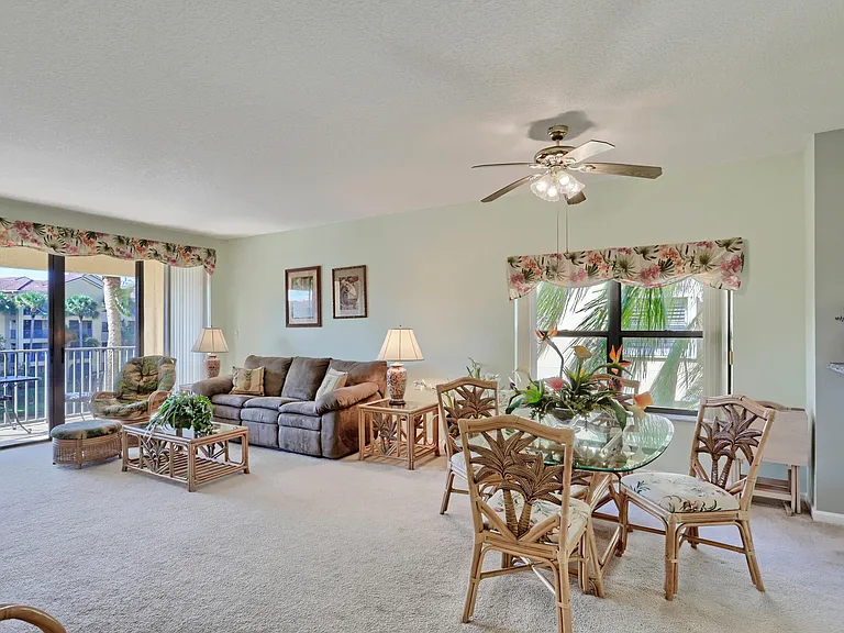 800 Uno Lago Dr #305 — Photo 16
