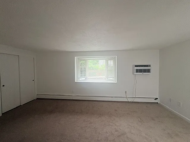 7 Meridian St #3 — Photo 5