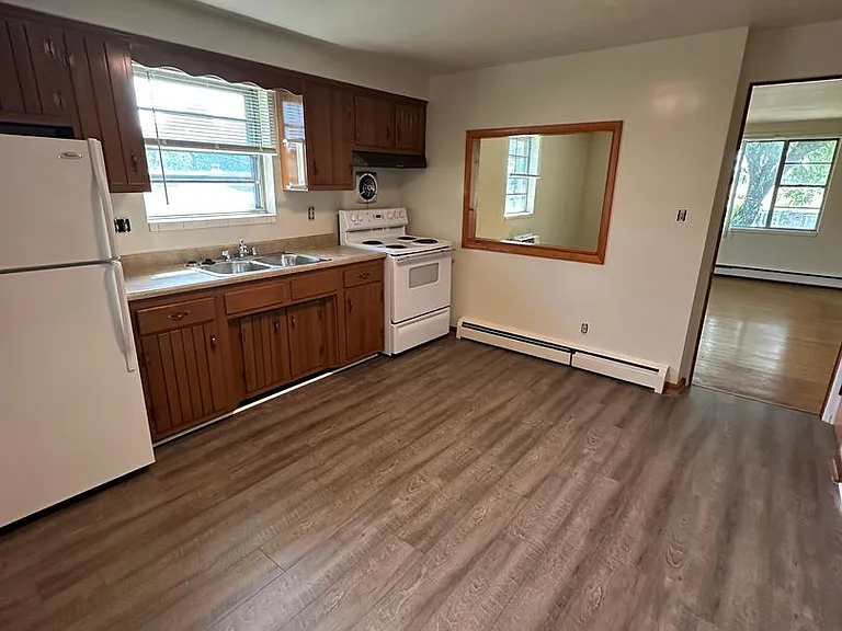 4020 Nancy Dr — Photo 4