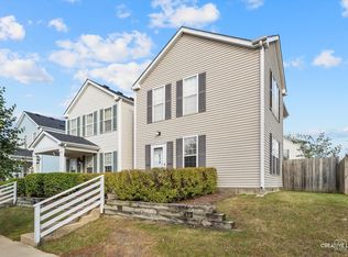 1636 Linden Park Ln, Aurora, IL 60504