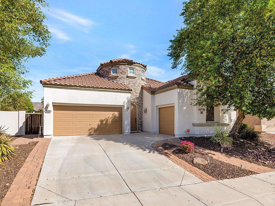 1st image of 18430 W Sunnyslope Ln