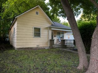 1049 E Pacific St, Springfield, MO 65803