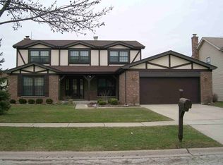 2556 N Haddow Ave, Arlington Heights, IL 60004