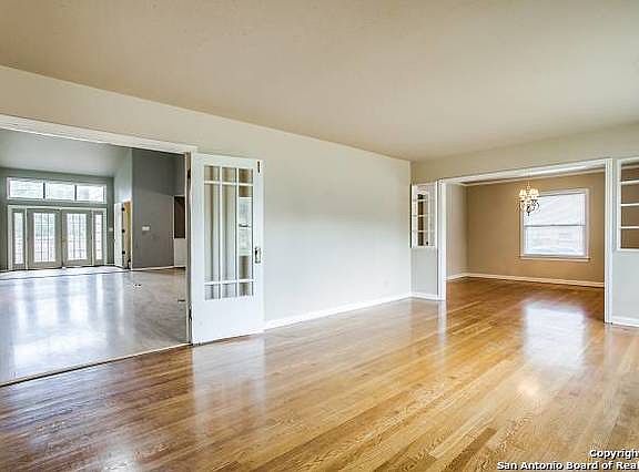 4th image of 402 Larkwood Dr