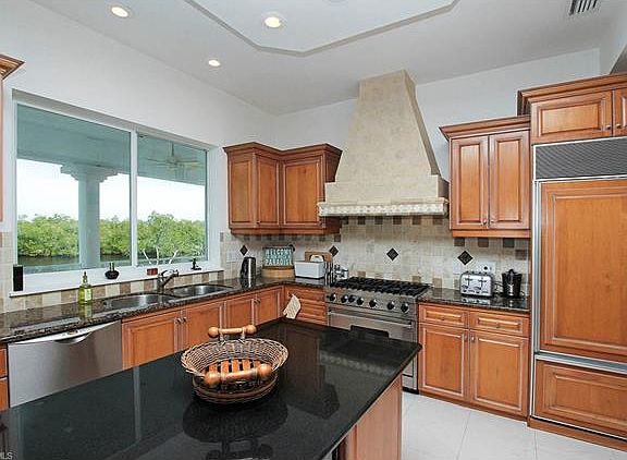 4th image of 17045 Marina Cove Ln