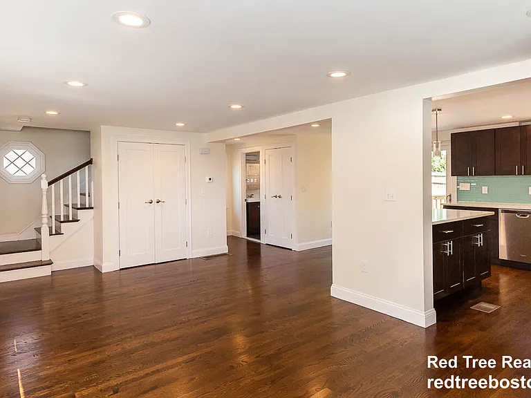 77 Rock Glen Rd — Photo 5