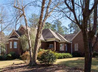 100 Island View Dr, Lizella, GA 31052