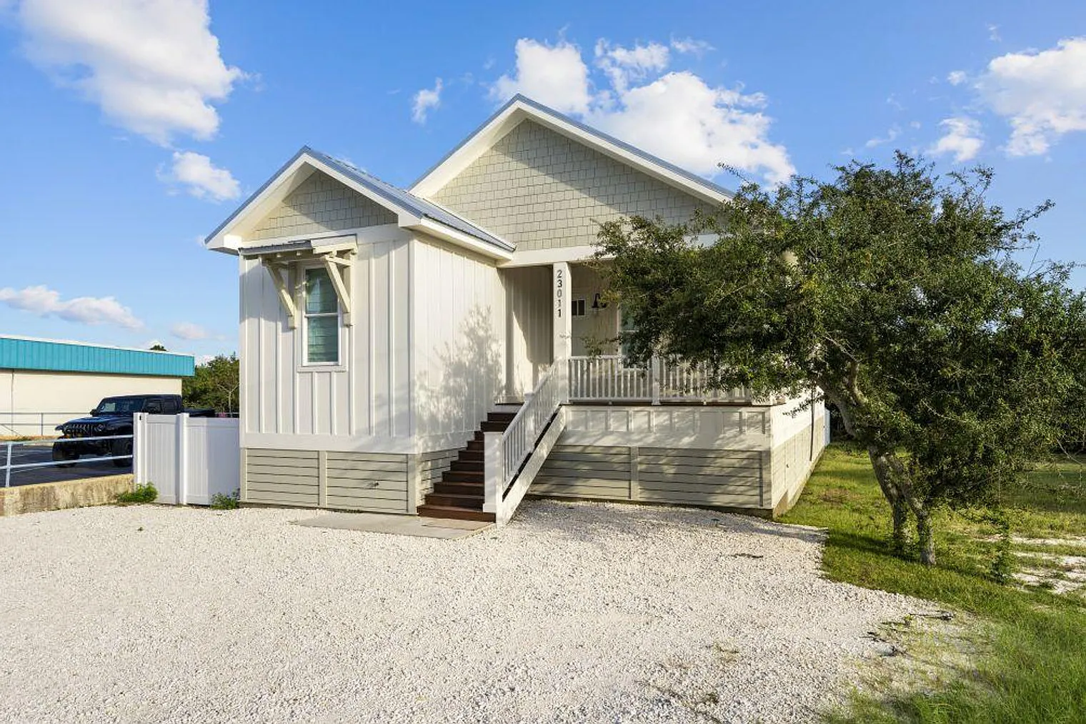 4 bed, 3.0 bath, 2238 sqft, $4,783 — Photo 3