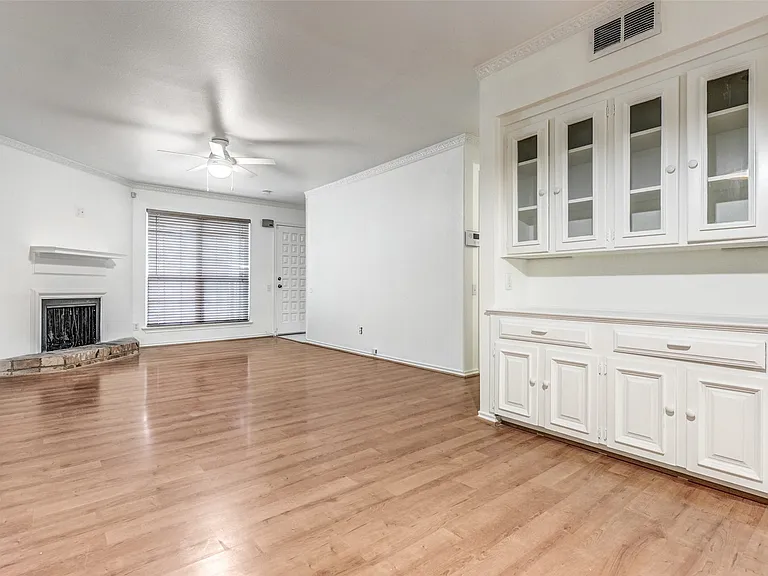 3212 Daniel Ave #D — Photo 2