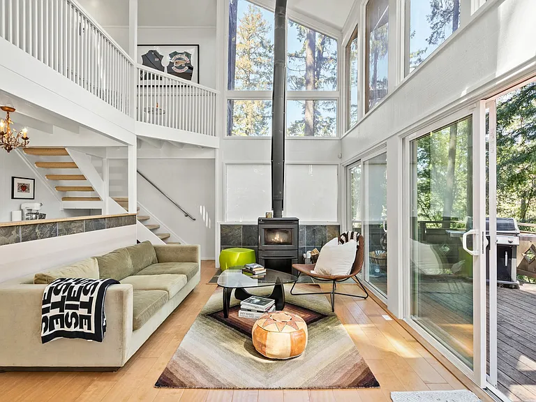 40 Fir Ave — Photo 1