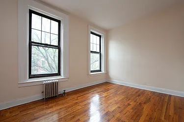 Rented by R New York