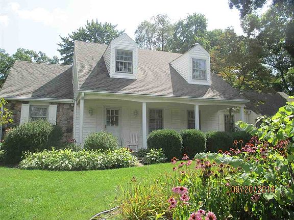 2nd image of 54706 Windingbrook Dr