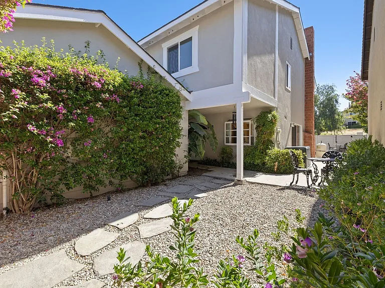 5658 Slicers Cir — Photo 2