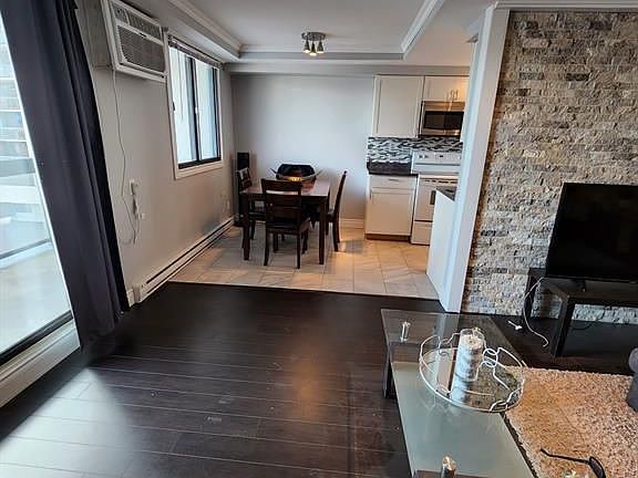 3rd image of 150 Park St W #801