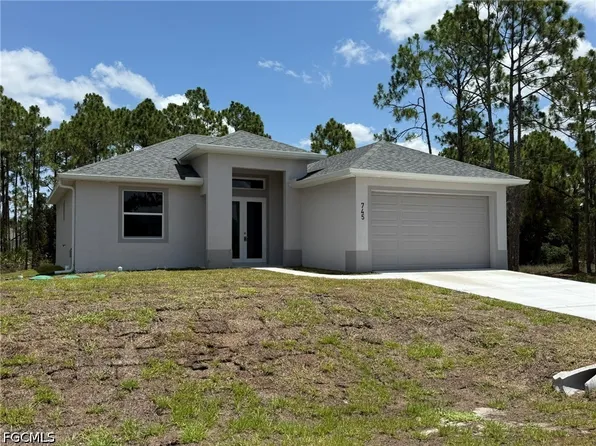 745 Manuel St E, Lehigh Acres, FL 33974