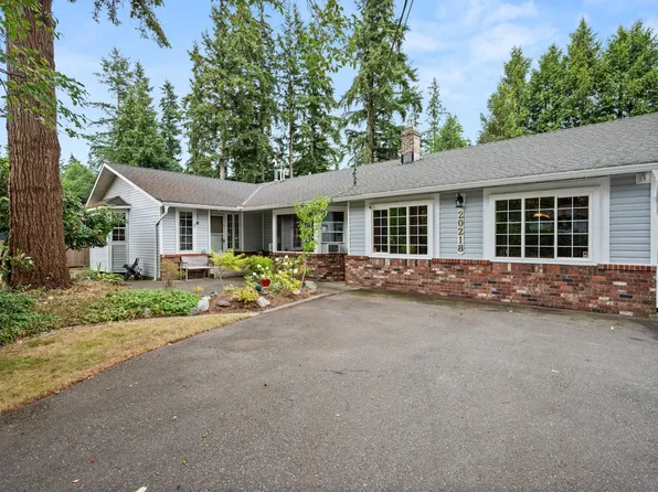 20218 42a Ave, Langley, BC V3A 3B4