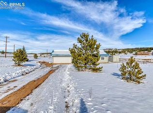 17 Garfield Cir, Florissant, CO 80816