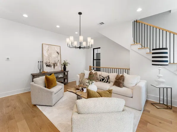 515 E 4th St, Houston, TX 77007