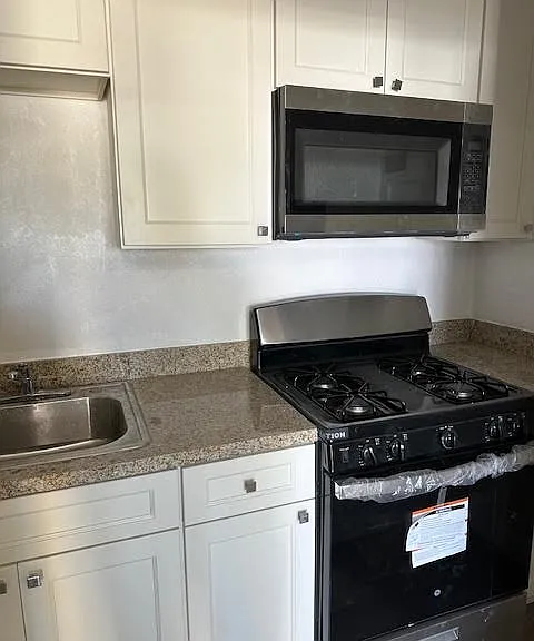9310 W Lorraine Rd — Photo 2