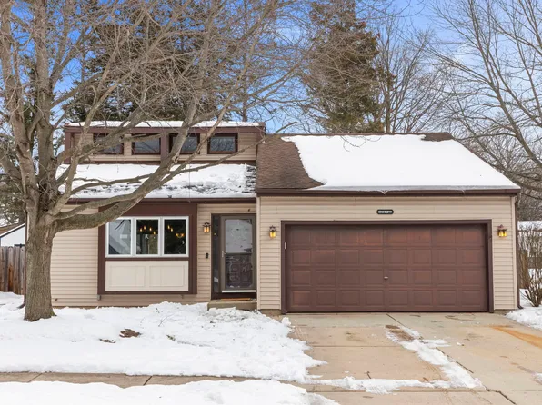 665 Kramer Ct, Batavia, IL 60510