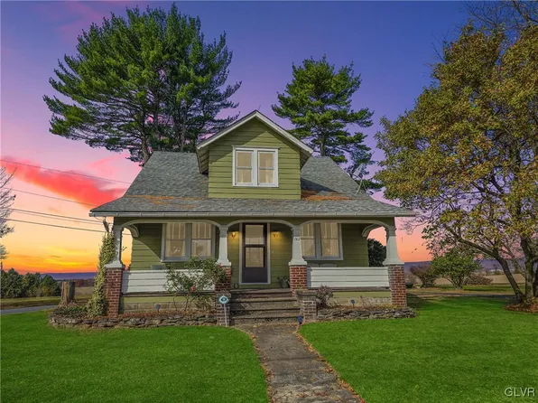 1307 Bangor Rd, Nazareth, PA 18064