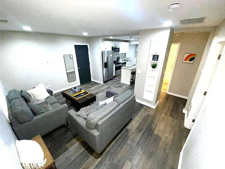2176 Pansy St NW — Photo 4