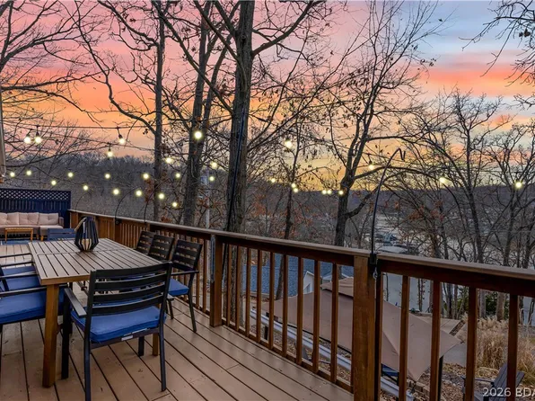 6743 Park Shores Est, Osage Beach, MO 65065