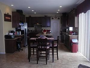 5th image of 672 W Linn Point