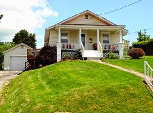 536 Hall St, Bridgeport, WV 26330