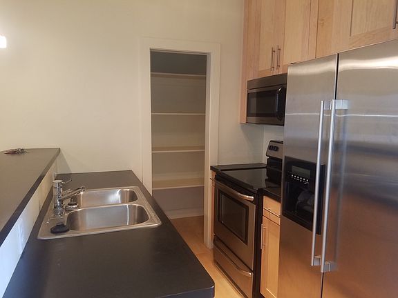 5th image of 446 W 6 S APT 502