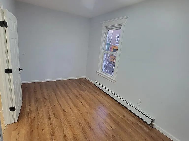 10 Rodwell Ave #1 — Photo 11