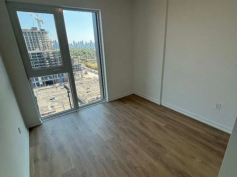 1285 Dupont St #1409 — Photo 9