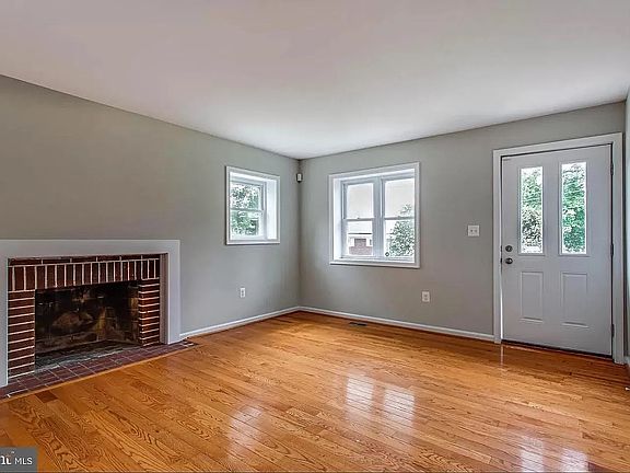 5th image of 6225 Seminole Pl #B
