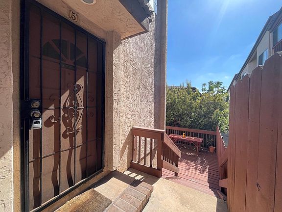 2nd image of 1118 Fresno St APT 5