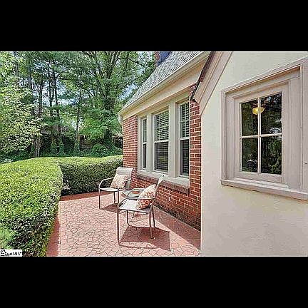3rd image of 1 McDonald St