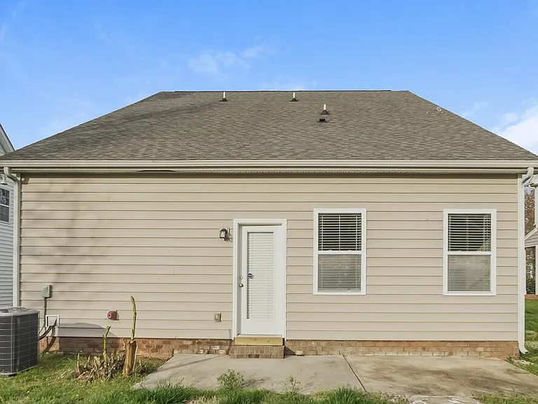 701 Hicklin Dr — Photo 20