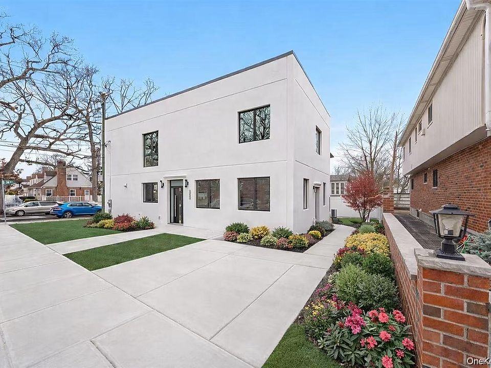 1st image of 33-03 213th Street