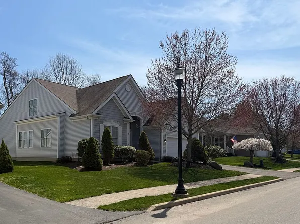 171 Country Club Dr, Oxford, CT 06478